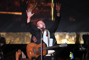 Coldplay's Chris Martin follows a strict one-meal-a-day-diet, skipping dinner altogether. (Wally Skalij / Los Angeles Times)