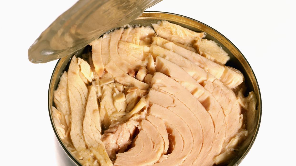 can of tuna with open lid